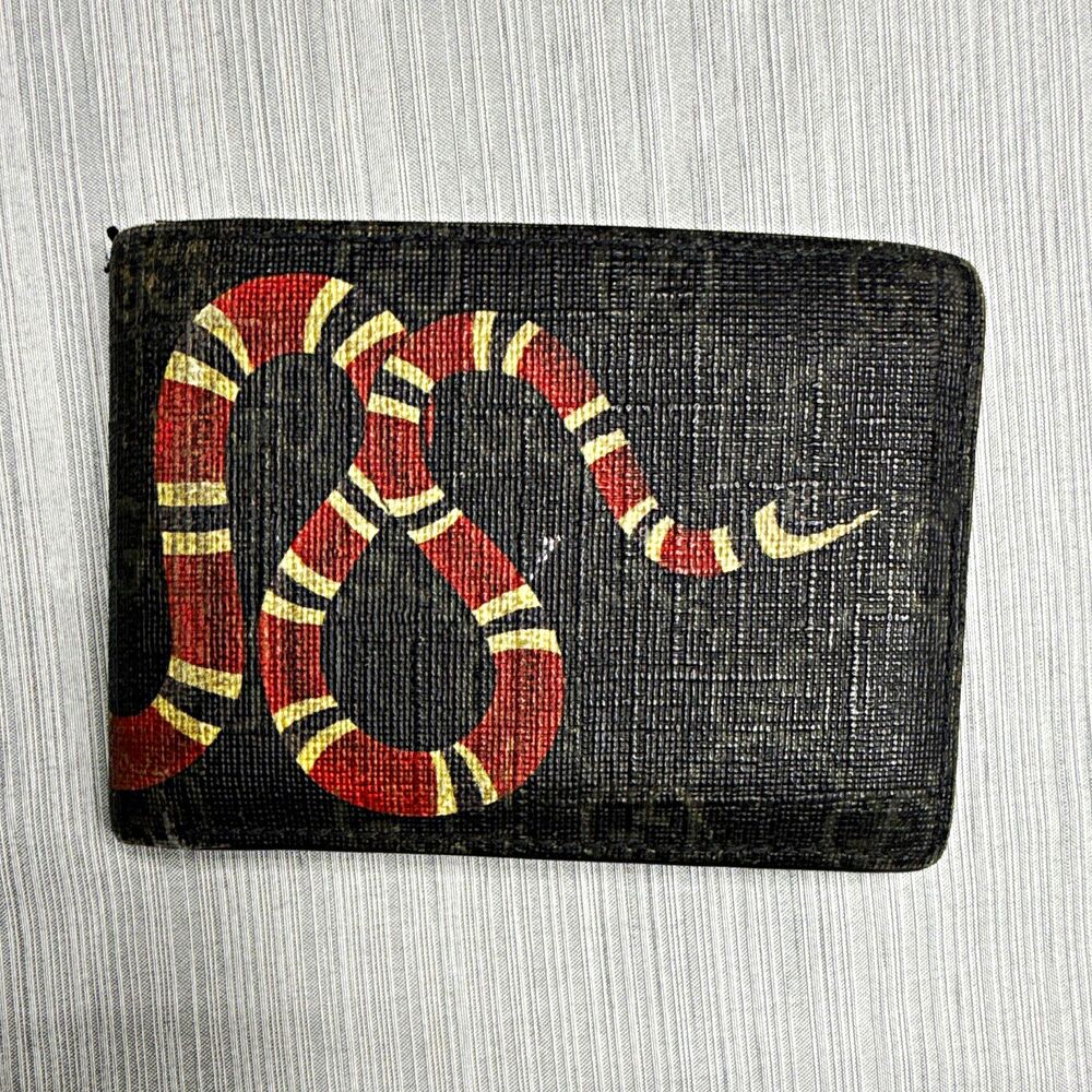 Gucci GG Supreme Snake Print Bifold Wallet Men’s Black Red Beige
